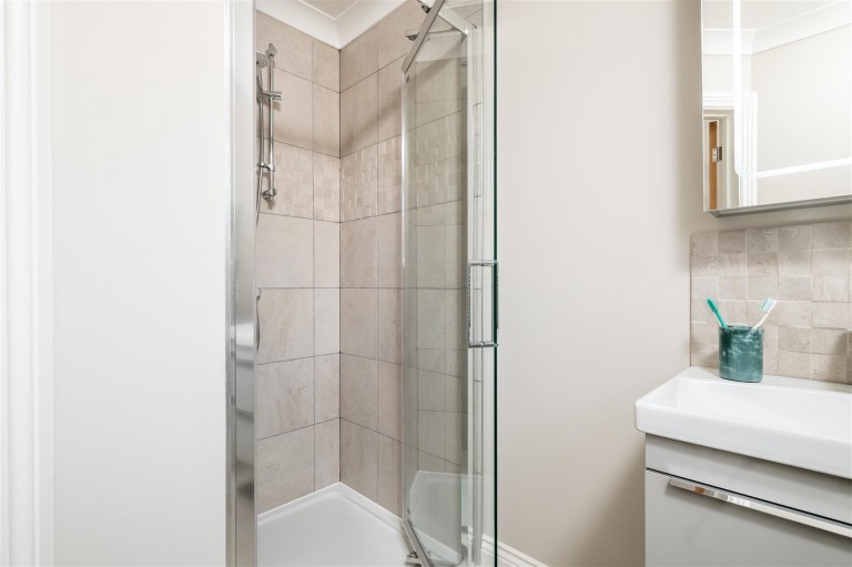 Images for Halls Close, Braughing