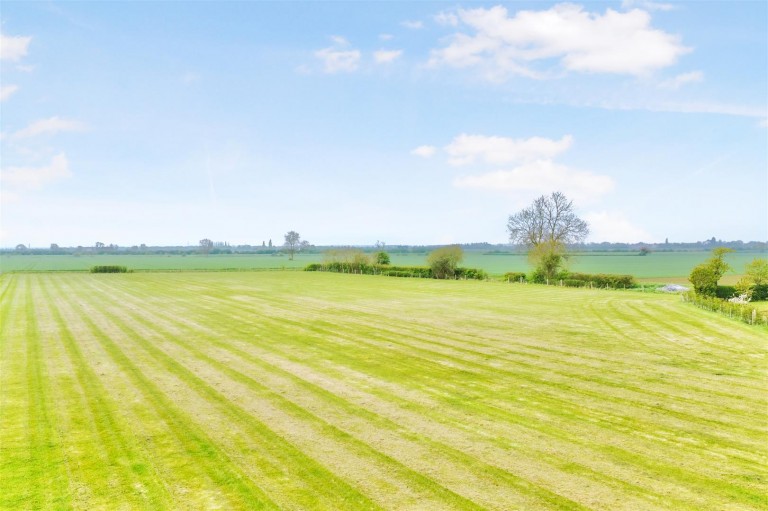 Images for Fen Farm, Little Hale, Sleaford