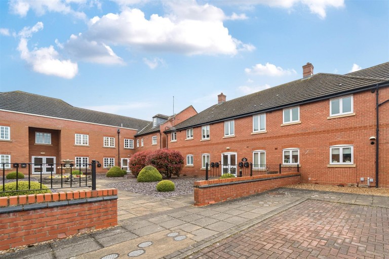 Images for Reffield Close, Towcester, NN12