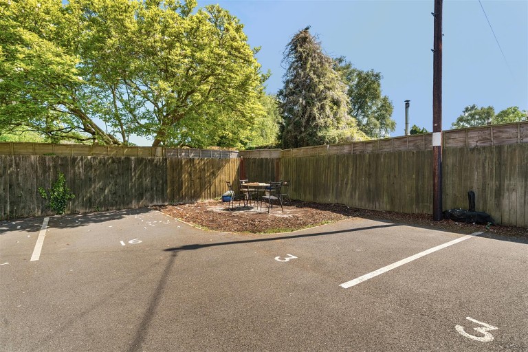 Images for High Street, Gayton, NN7