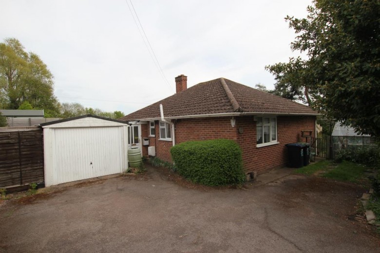 Click the photo for more details of Oates Lane, Sutton, Ely