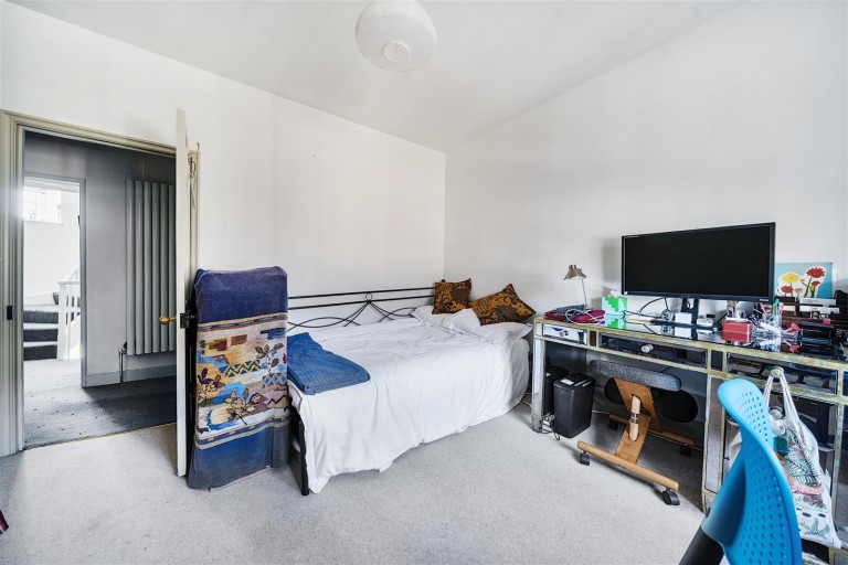 Images for Market Square, Axminster