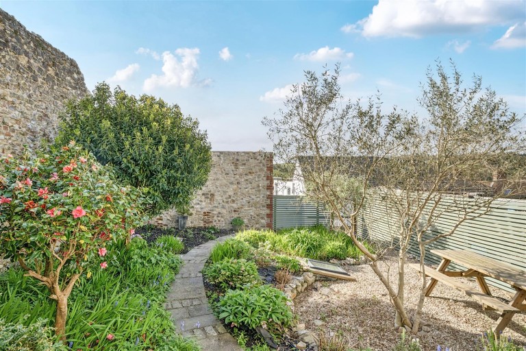 Images for Market Square, Axminster