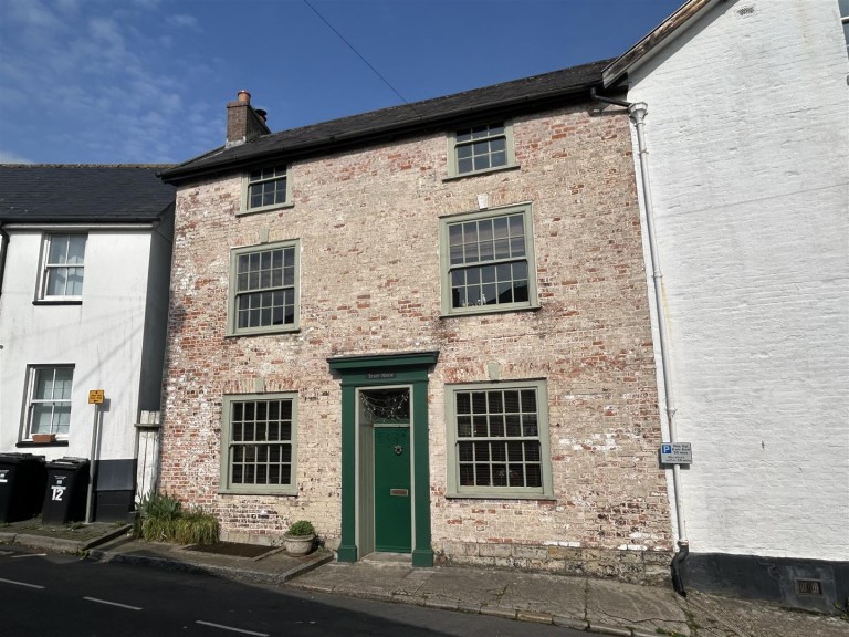 Images for Market Square, Axminster