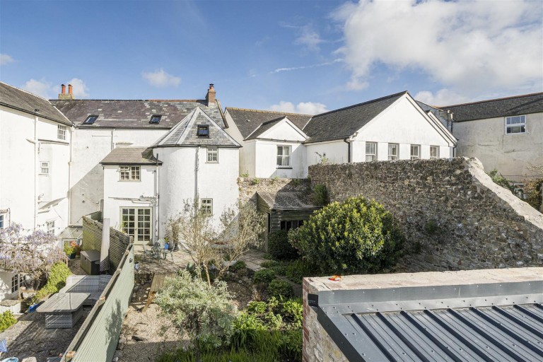 Images for Market Square, Axminster