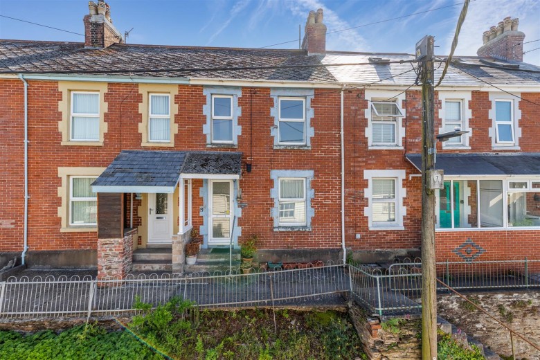Click the photo for more details of Wallingford Road, Kingsbridge