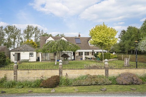 Click the photo for more details of Finchingfield Road, Steeple Bumpstead, Haverhill