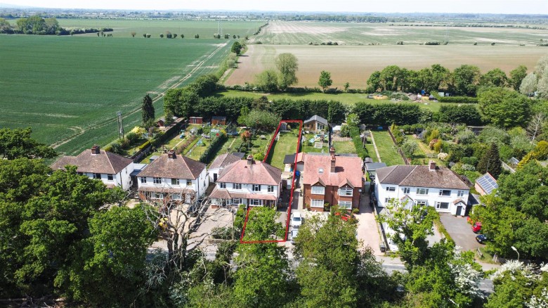 Click the photo for more details of Steventon Road, Drayton, Oxfordshire, OX13