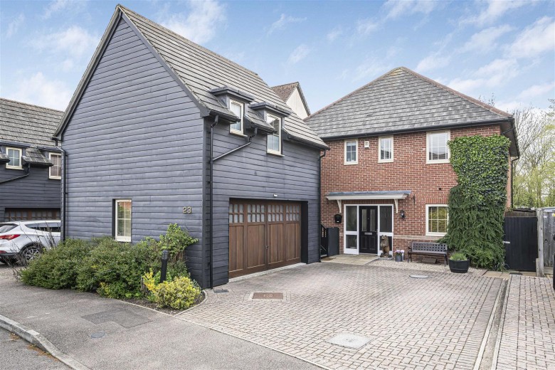 Click the photo for more details of Sampford Road, Thaxted, Dunmow