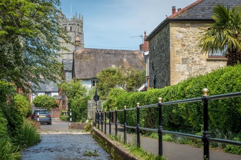 Click the photo for more details of Carisbrooke, Isle of Wight