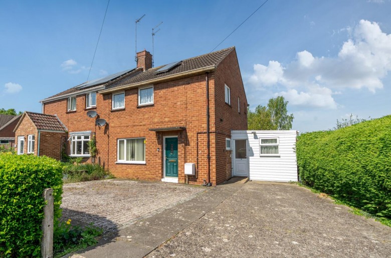 Click the photo for more details of New Croft, Weedon, NN7