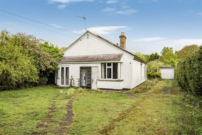 Click the photo for more details of Button End, Harston