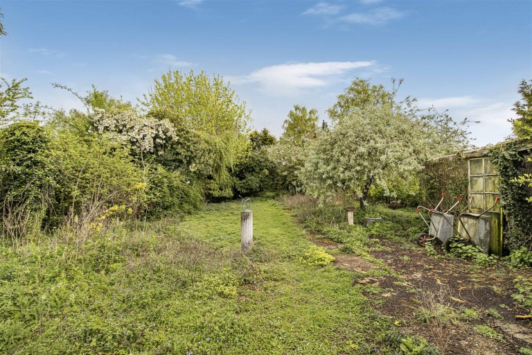 Images for Button End, Harston