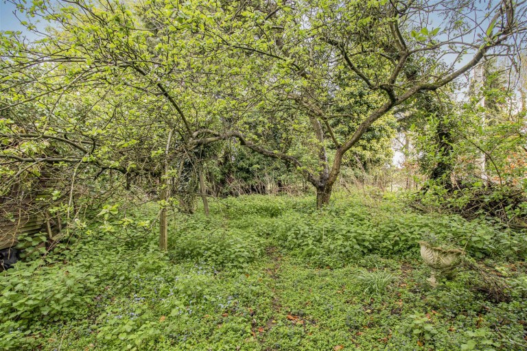 Images for Button End, Harston
