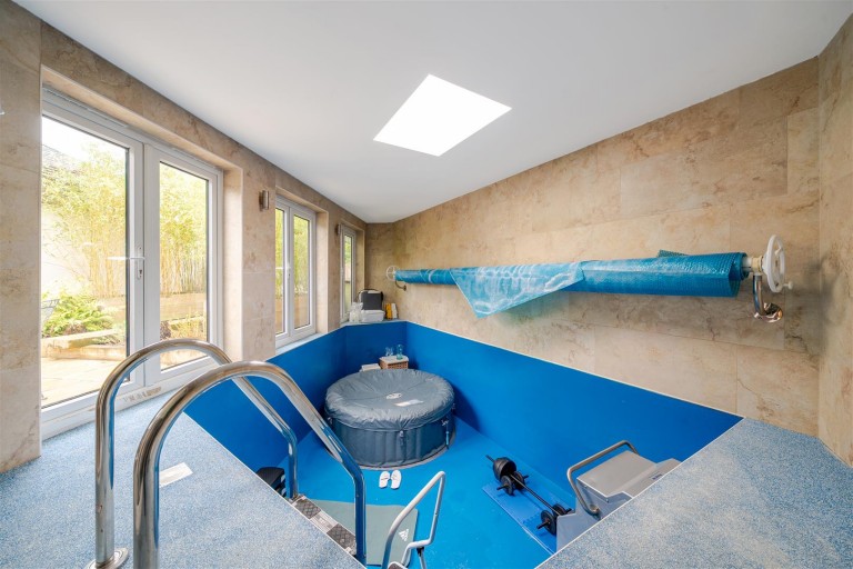 Images for Bricketts Lane, Flore, Northampton, NN7
