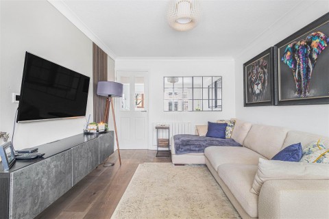 Click the photo for more details of Tharp Way, Chippenham