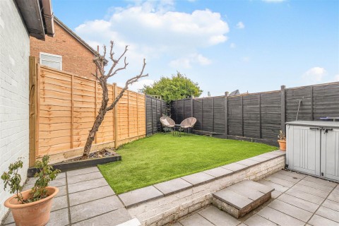 Click the photo for more details of Tharp Way, Chippenham