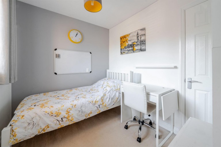 Images for Docklewell Close, Towcester, NN12