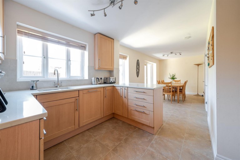 Images for Docklewell Close, Towcester, NN12