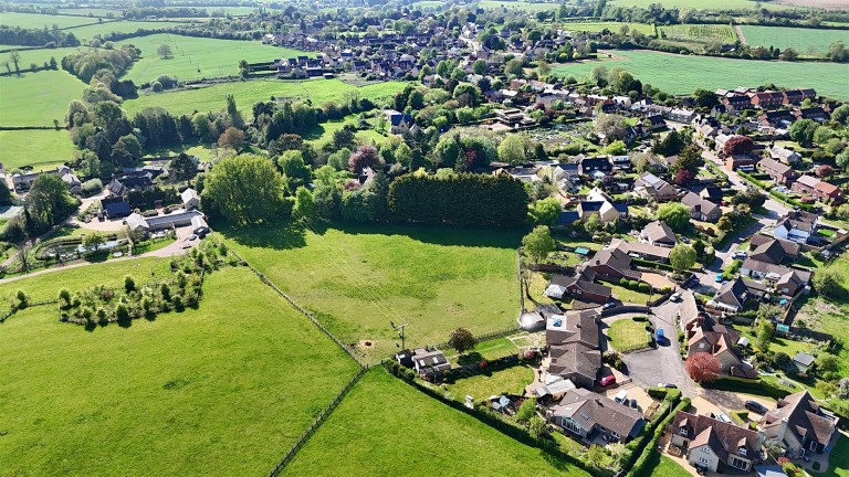 Images for Plum Park Lane, Paulerspury, NN12