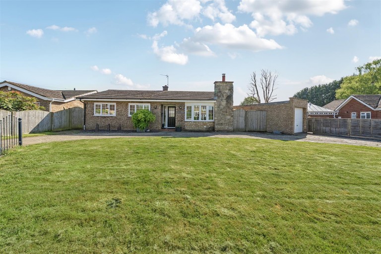Images for Plum Park Lane, Paulerspury, NN12