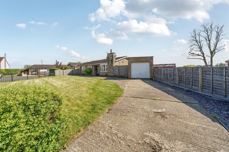 Images for Plum Park Lane, Paulerspury, NN12