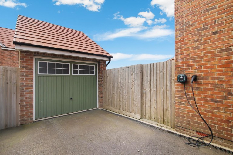 Images for Crocus Close, Newark