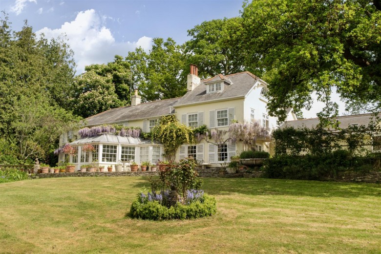 Click the photo for more details of Sleight Lane, Corfe Mullen, Wimborne