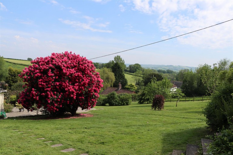 Images for Churchill, Axminster