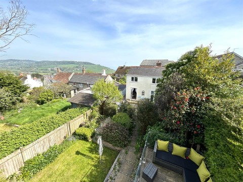 Click the photo for more details of Old Lyme Hill, Charmouth, Bridport
