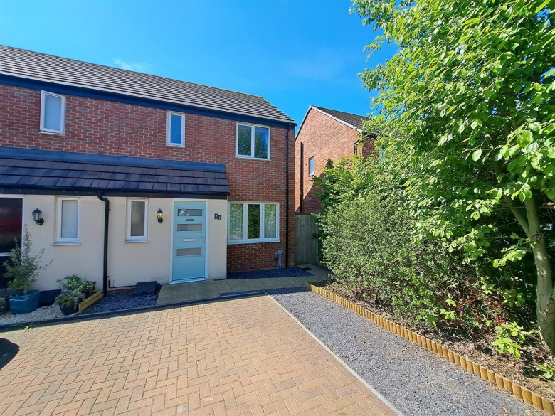 Click the photo for more details of Walmer Close, Northampton, NN5
