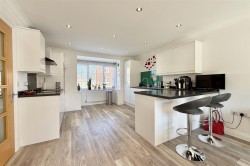 Images for Top Farm Avenue, Navenby