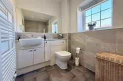 Images for Top Farm Avenue, Navenby