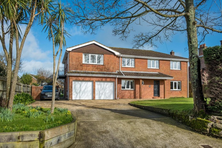 Click the photo for more details of East Cowes, Isle of Wight