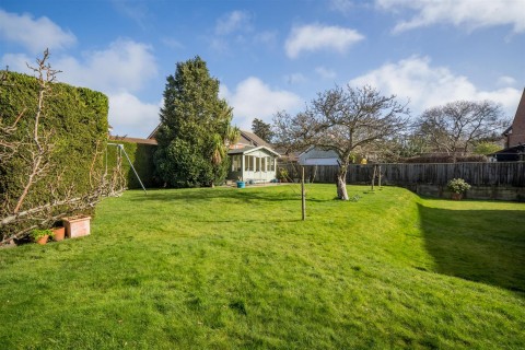 Click the photo for more details of East Cowes, Isle of Wight