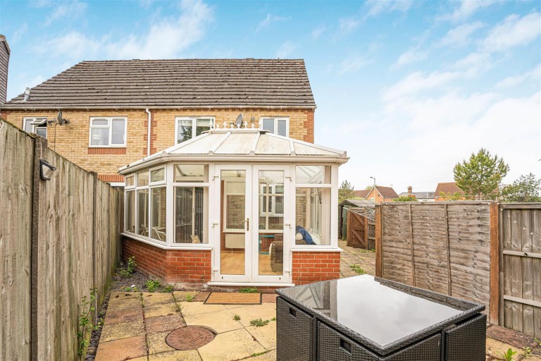 Images for Willow Crescent, Newmarket