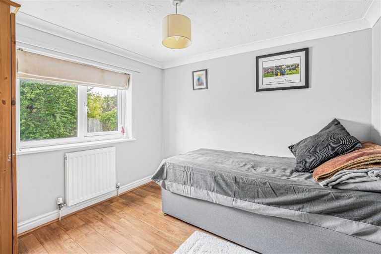 Images for Willow Crescent, Newmarket