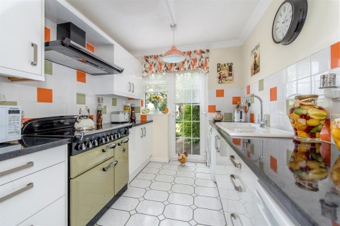 Click the photo for more details of Church Drive, West Buckland