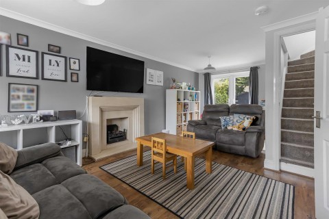 Click the photo for more details of Chestnut Avenue, Lutterworth, LE17