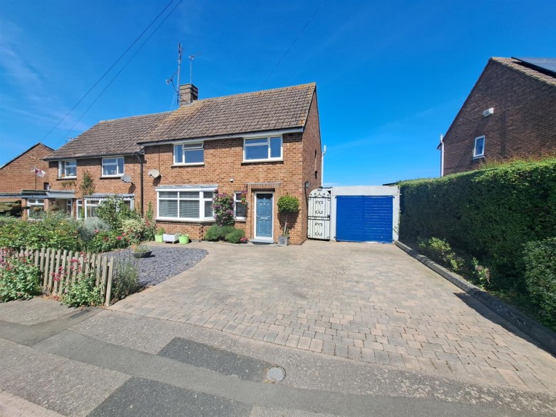 Click the photo for more details of Stockwell Road, Milton Malsor, Northampton, NN7
