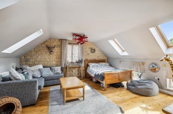 Images for Far Lane, Coleby