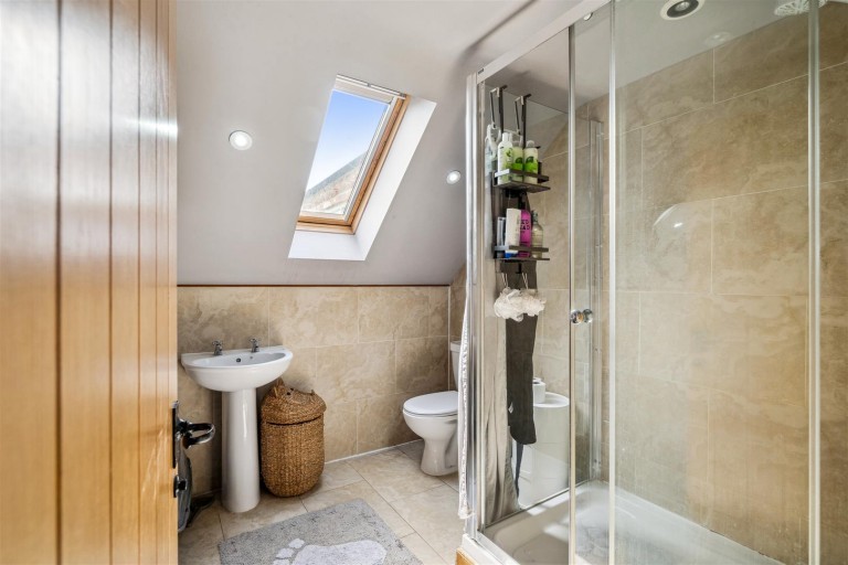 Images for Far Lane, Coleby