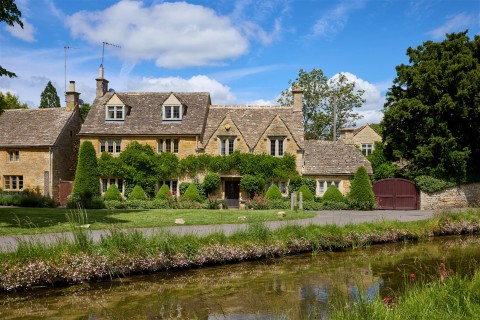 Click the photo for more details of Lower Slaughter, Gloucestershire