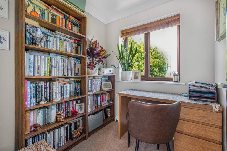Images for Tharp Way, Chippenham
