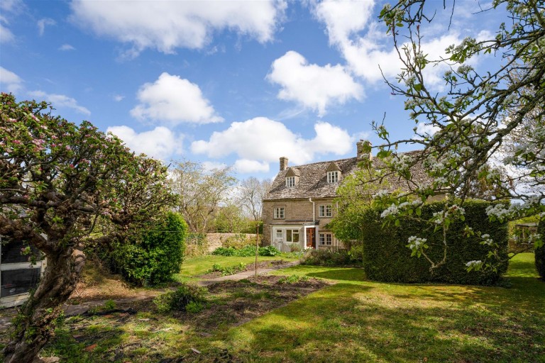 Images for East End, North Leigh, Oxfordshire