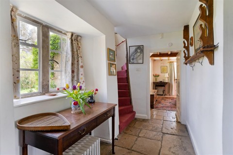 Click the photo for more details of East End, North Leigh, Oxfordshire