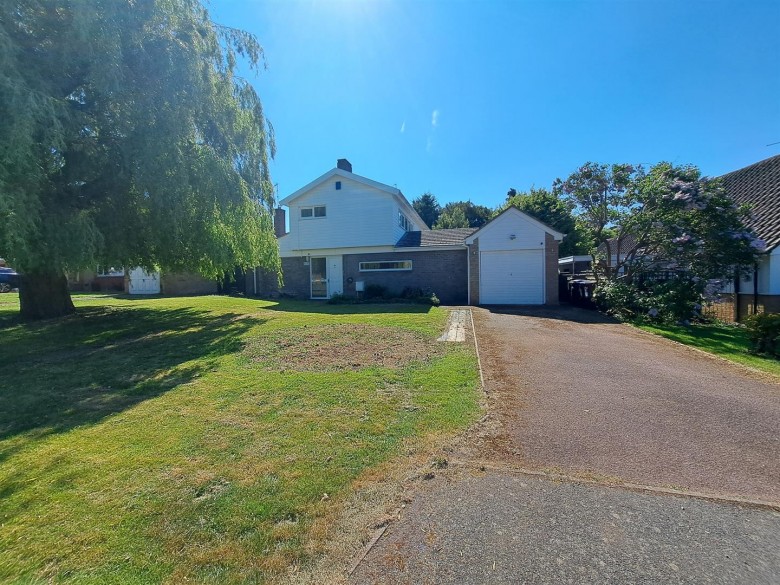 Click the photo for more details of Lady Winefrides Walk, Great Billing, Northampton, NN3