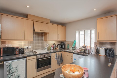 Click the photo for more details of Winter Gardens Way, Banbury