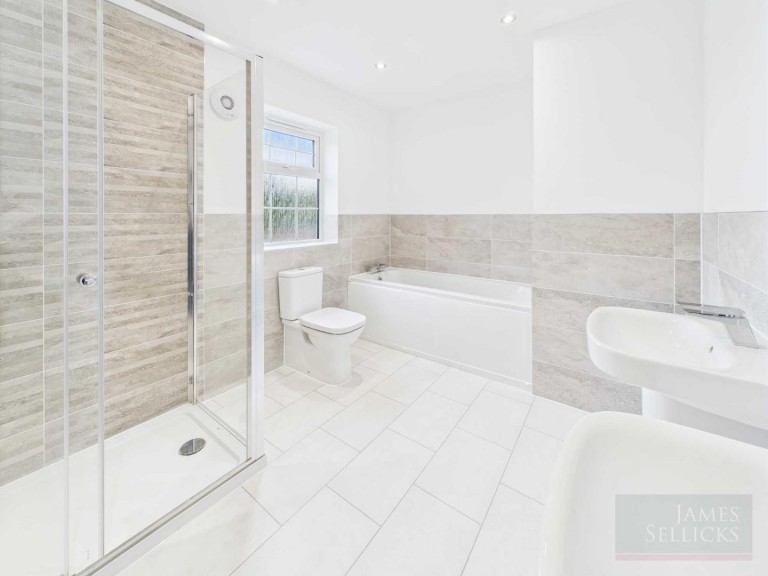 Images for STAMP DUTY PAID - Horwood Gardens, Gartree Road, Oadby, Leicestershire