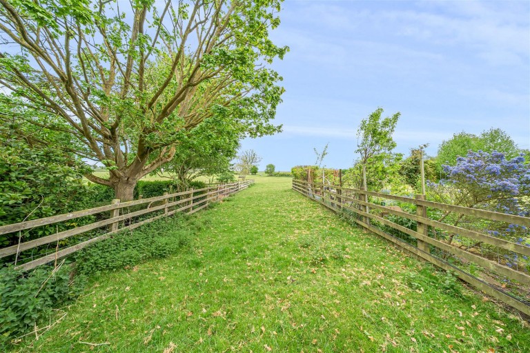 Images for Wappenham Road, Abthorpe, NN12